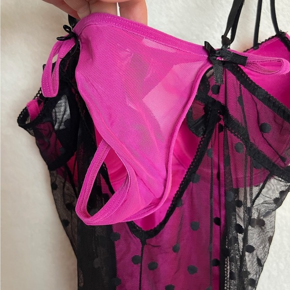 Vibrant Fuchsia and Black Chemise - Picture 6 of 7